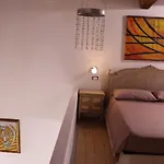 Viaggiocuoreart 住宿加早餐酒店 那不勒斯