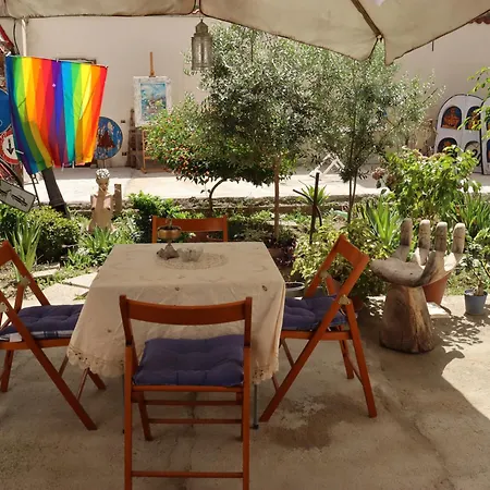 Viaggiocuoreart Bed and Breakfast 3*