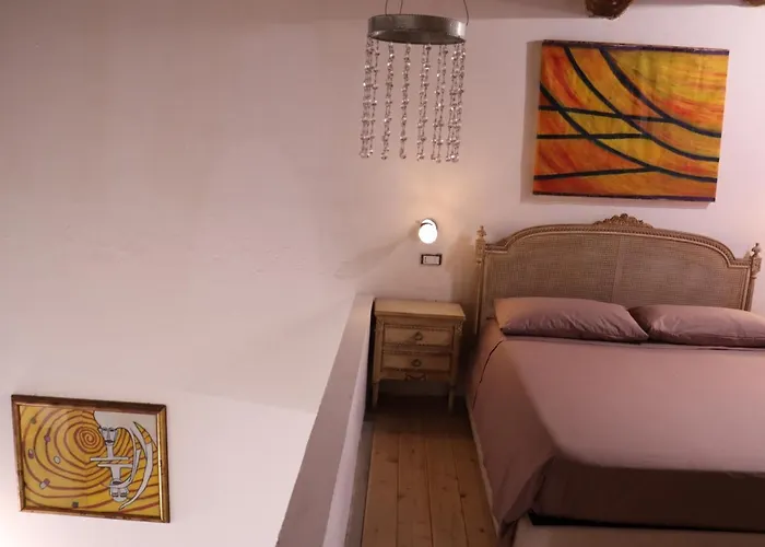 Viaggiocuoreart Bed and Breakfast Νάπολη